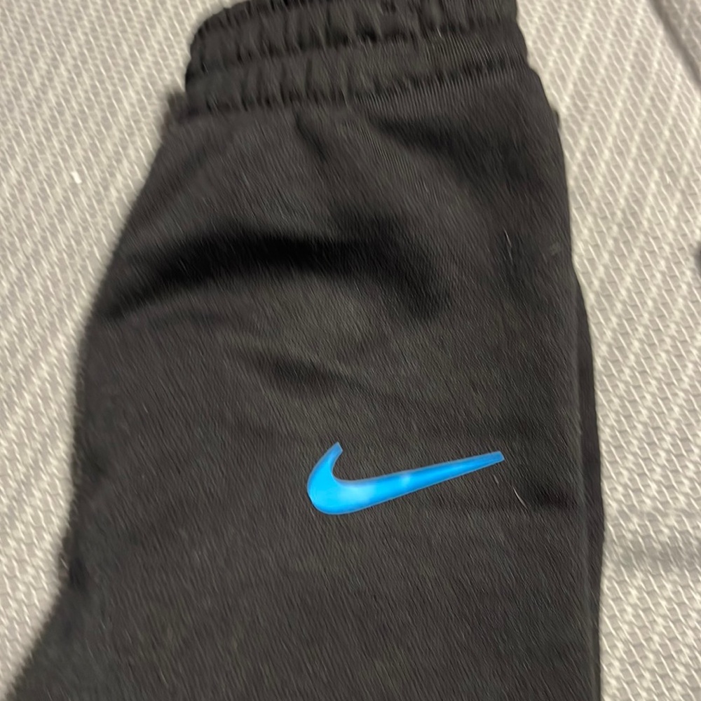 Nike Casual kids Joggers NWts!!  Sz 24 months . BNWTS!!